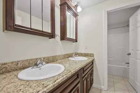 Bath - 21 Bittersweet Blvd, Worcester, MA 01607 photo 2 of 2