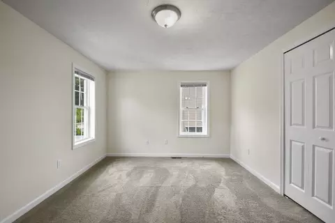Bedroom - 21 Bittersweet Blvd, Worcester, MA 01607 photo 1 of 3