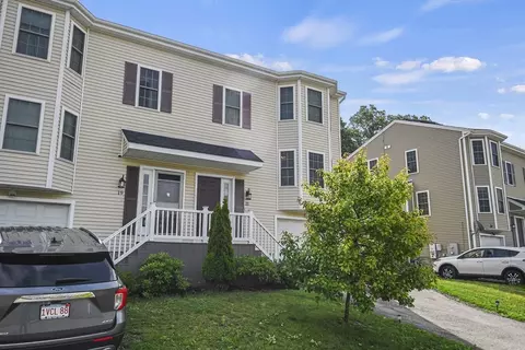 Exterior - 21 Bittersweet Blvd, Worcester, MA 01607 photo 3 of 5