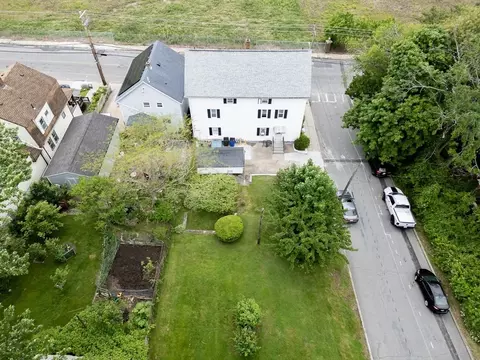 View/Area - 2791 N Main St, Fall River, MA 02720 photo 2 of 3