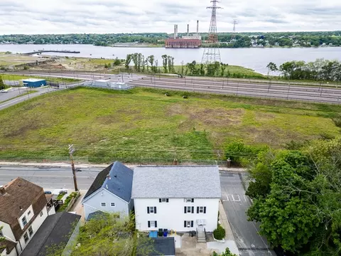 View/Area - 2791 N Main St, Fall River, MA 02720 photo 3 of 3