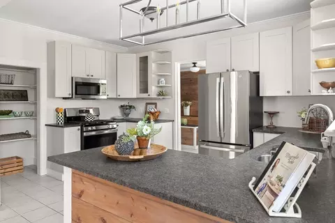 Kitchen - 39 Beacon St #-, Gloucester, MA 01930 photo 1 of 3