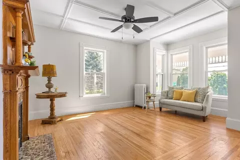 Living - 39 Beacon St #-, Gloucester, MA 01930 photo 1 of 2