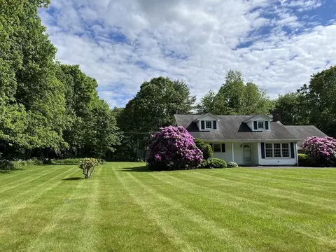 71 Central Tpke, Sutton, MA 01590