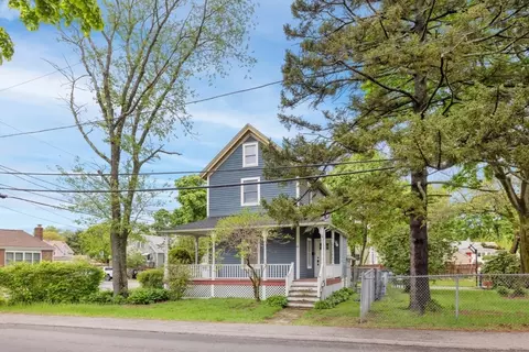 125 Adams Ave, Saugus, MA 01906