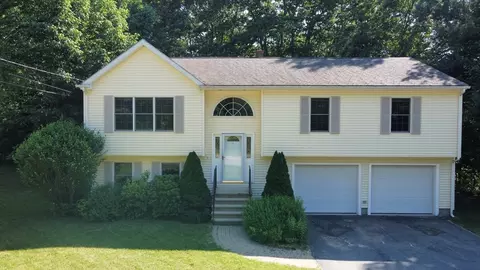 9 Camile Rd, Webster, MA 01570
