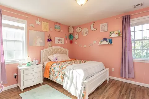 Bedroom - 264 Charge Pond Rd, Wareham, MA 02571 photo 3 of 3