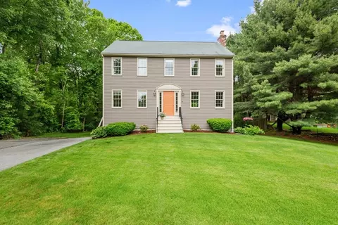 35 Laura Ln, Norton, MA 02766