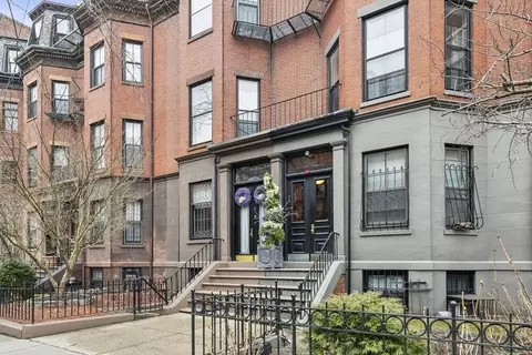 247 Beacon St #2, Boston, MA 02116