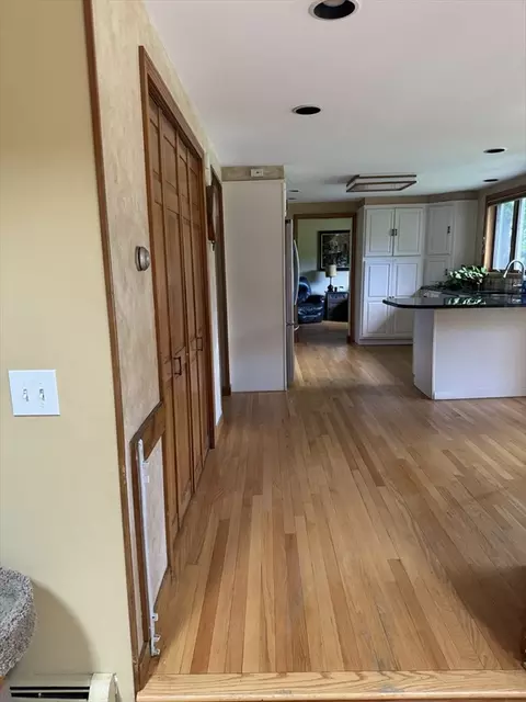 19 King St, Hatfield, MA 01038 photo 7