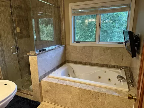19 King St, Hatfield, MA 01038 photo 18