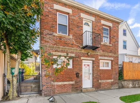201 Adams St, Newton, MA 02458