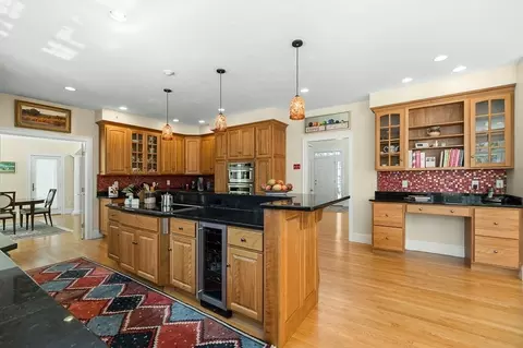 7 Tall Tree Dr, Beverly, MA 01915 photo 11