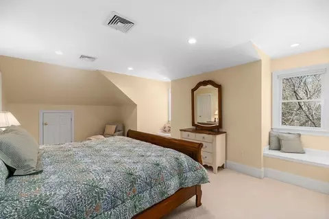 7 Tall Tree Dr, Beverly, MA 01915 photo 32