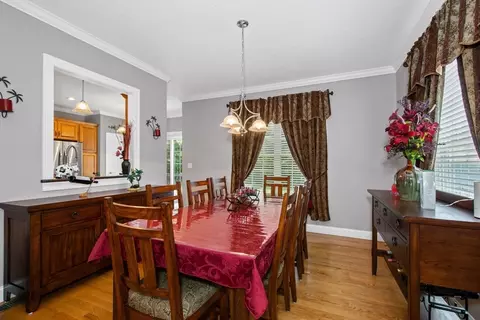 93 Caddyshack Dr, Chicopee, MA 01020 photo 9