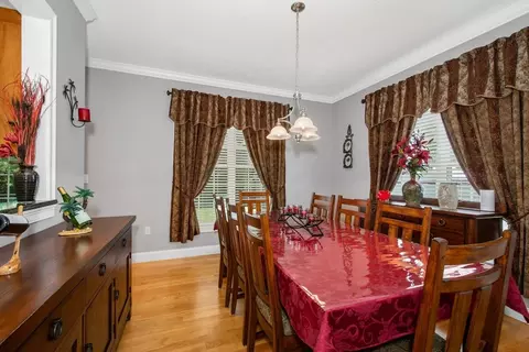 93 Caddyshack Dr, Chicopee, MA 01020 photo 8