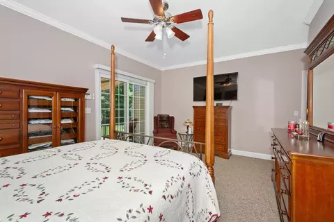 93 Caddyshack Dr, Chicopee, MA 01020 photo 25