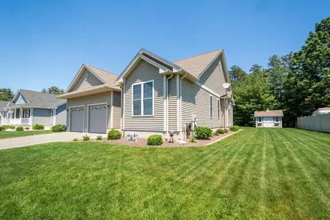 93 Caddyshack Dr, Chicopee, MA 01020 photo 38