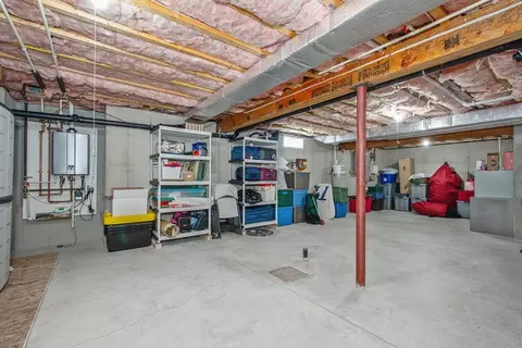 93 Caddyshack Dr, Chicopee, MA 01020 photo 31