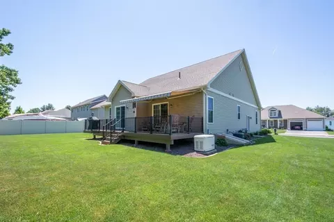 93 Caddyshack Dr, Chicopee, MA 01020 photo 36