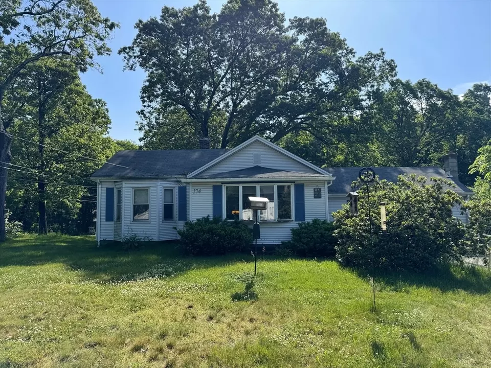 174 Holliston St, Medway, MA 02053 5 Photos Movoto