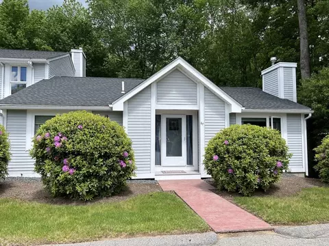 67 Alcott Cir #S5, Taunton, MA 02780