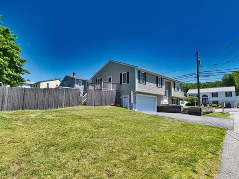 46 Terry Ln, Fall River, MA 02720 photo 5