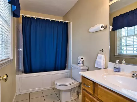 46 Terry Ln, Fall River, MA 02720 photo 23