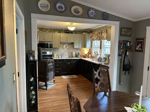 Kitchen - 9 1st Ave, Wareham, MA 02571 photo 3 of 5