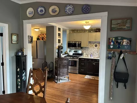 Kitchen - 9 1st Ave, Wareham, MA 02571 photo 5 of 5