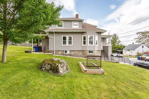 Exterior - 123 Huard St, Fall River, MA 02721 photo 4 of 8
