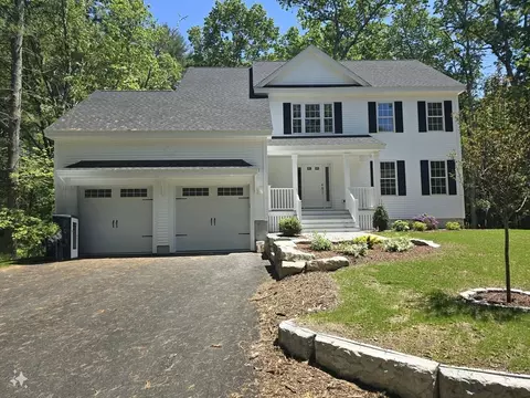 57 East, Pepperell, MA 01463
