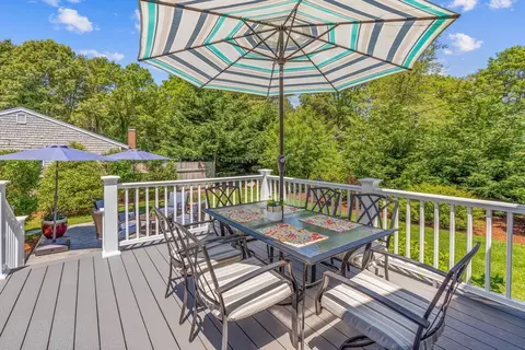 Exterior - 70 Lakeside Dr E, Barnstable, MA 02632 photo 8 of 10