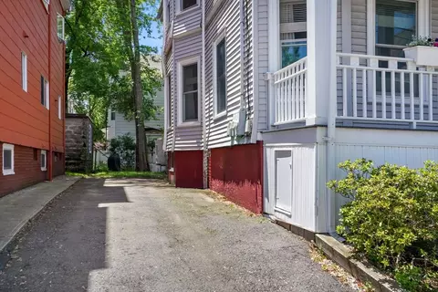 6 Windsor Rd #B, Somerville, MA 02144 photo 20