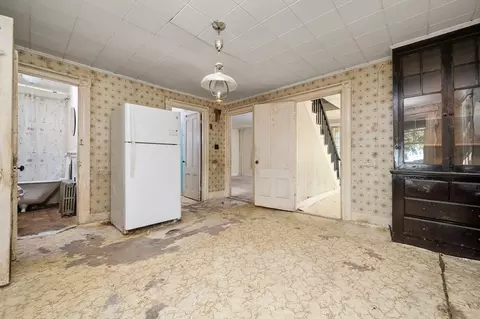 Entry Way - 267 Pleasant St, Canton, MA 02021 photo 1 of 1