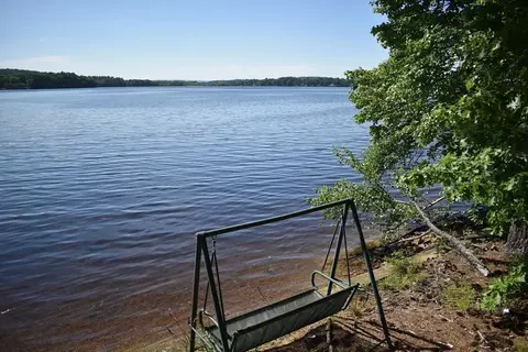 204 Stone Rd, East Brookfield, MA 01515