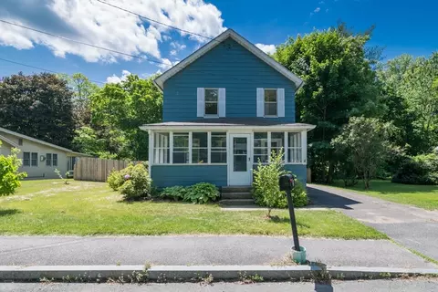 156 Grove St, Northampton, MA 01060