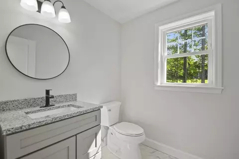 Bath - 47 Barrows Rd, Worcester, MA 01609 photo 1 of 3