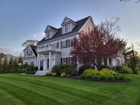 4 Evangeline Dr, Scituate, MA 02066 photo 2