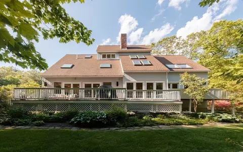 185 Maple St, Stow, MA 01775 photo 4