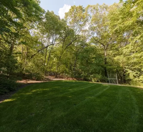 185 Maple St, Stow, MA 01775 photo 2