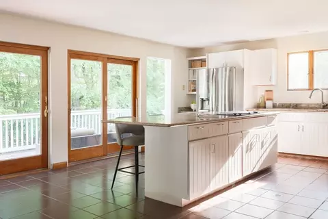 185 Maple St, Stow, MA 01775 photo 9