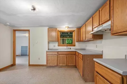 46-48 North St, Hardwick, MA 01082 photo 6