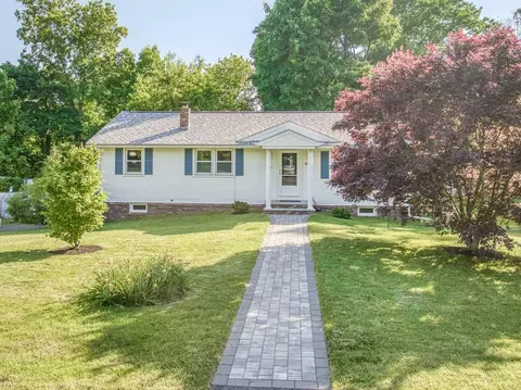 26 Alexander Cir, Methuen, MA 01844