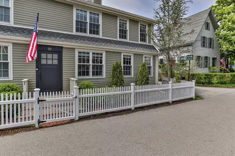 19 Tremont St UNIT 2, Provincetown, MA 02657