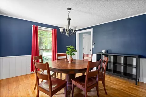Dining - 17 Spring St, Easthampton, MA 01027 photo 2 of 2