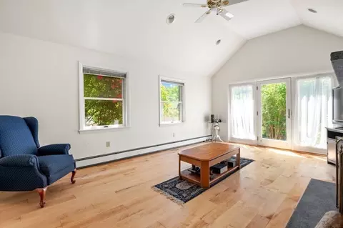 7 Bray St, Gloucester, MA 01930 photo 8