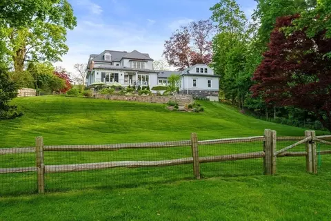 725 High St, Dedham, MA 02026 photo 19