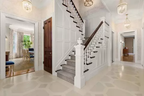 725 High St, Dedham, MA 02026 photo 5