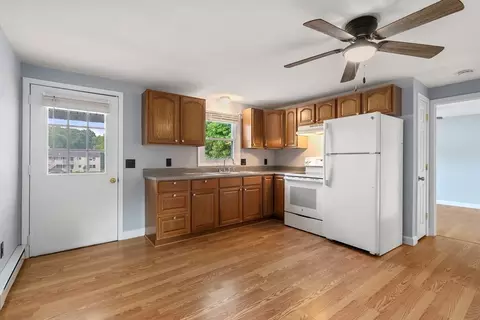 19 Wysocki Dr #60, Dudley, MA 01571